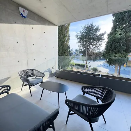 Vakantiehuis After B00klng Must Scаn Qr-c0dе --2 Bedroom Modern With View *